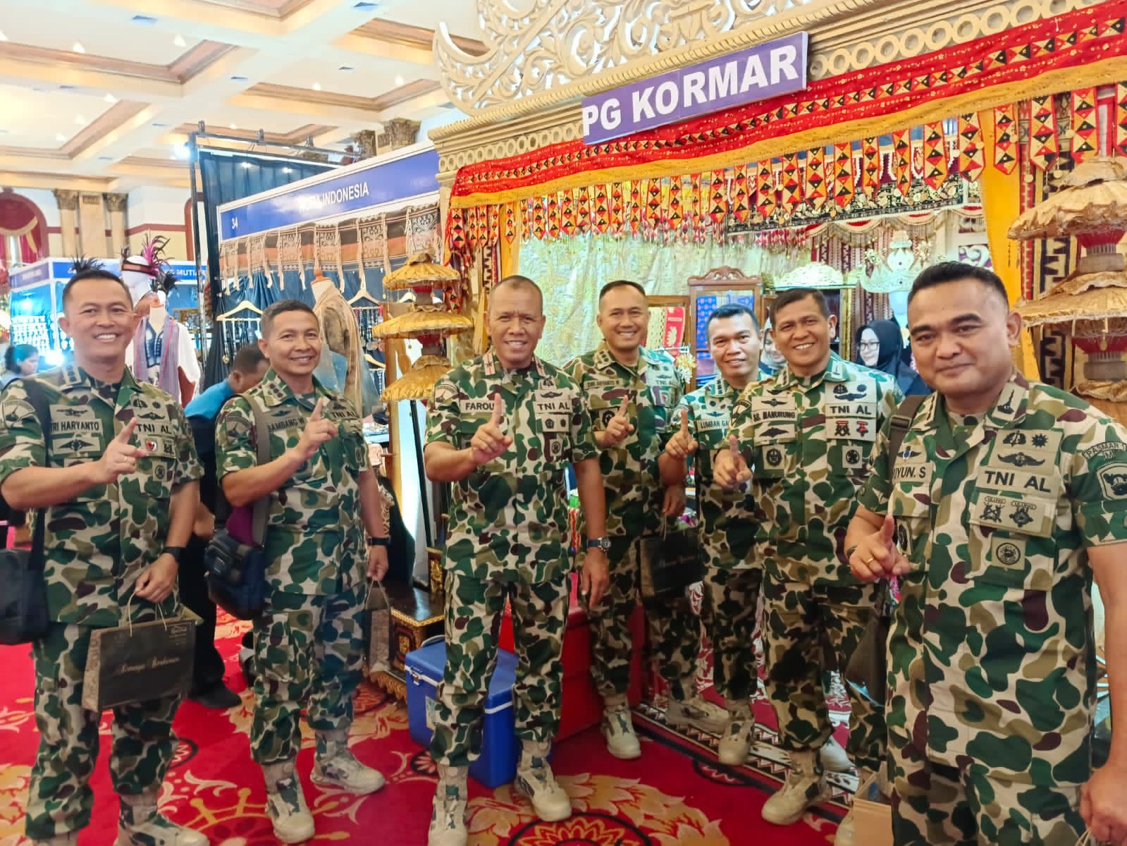 Jala Fair KOMANDAN BERSAMA PEJABAT UTAMA PASMAR 1 MELAKSANAKAN KUNJUNGAN KE JALA ...