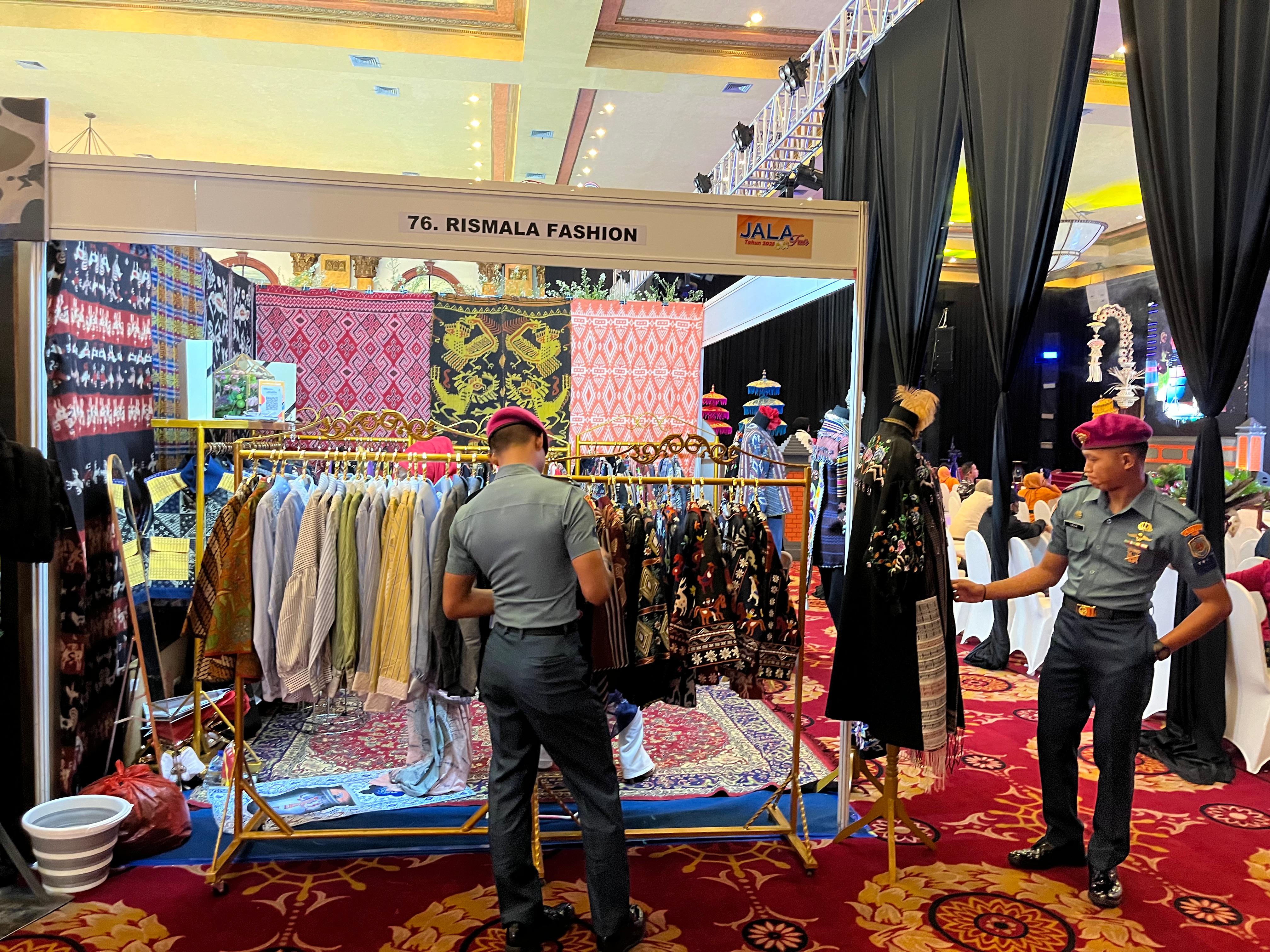 Jala Fair PRAJURIT YONMARHANLAN III JAKARTA HIU PERKASA HADIRI JALA FAIR 2025
